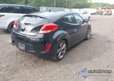 2016 Hyundai Veloster z USA, uszkodzony, nr VIN KMHTC6ADXGU252572